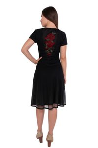 Vestido Tule Aplicação Rosa Vermelha Costas