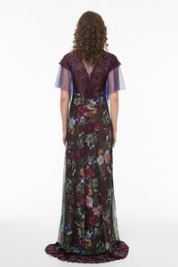 Vestido Longo Tule Virgem Adorando o Menino Jesus a Dormir