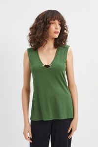 Blusa malha verde com colar decote