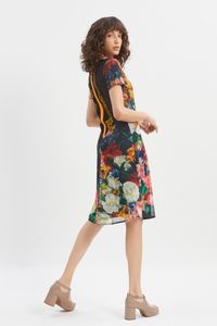 Vestido tule costas tira bordada Flores coloridas