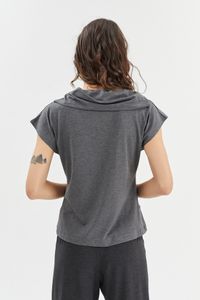 Blusa gola role de malha cinza