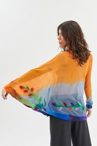 Blusa tule com bordado feltro laranja