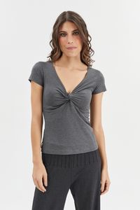 Blusa no decote v cinza