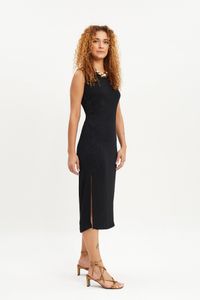 Vestido malha plissada com sutacho preto