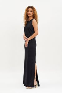 Vestido pingente bola preto