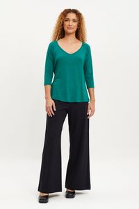 Blusa malha detalhe renda costas verde