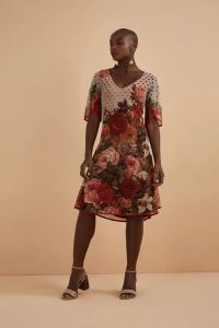 Vestido Tule Manga Morcego