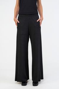 Calça pantalona moletim recorte barra