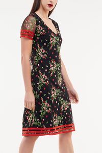 Vestido Tule Bordado Preto Com Fita Cetim
