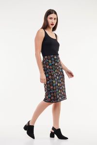 Saia tule modelo Lápis Joias Besouro Preto