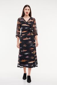 Vestido Modelo Robe estampa Peixe