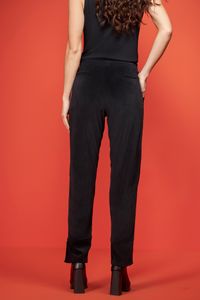 Calça de Veludo preta botão barra