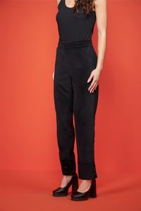 Calça de Veludo preta botão barra