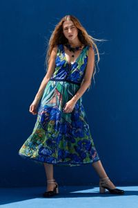 Vestido tule decote V Van Gogh Orquidea