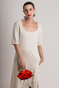 Vestido longo Off White de Malha Estampa Flor