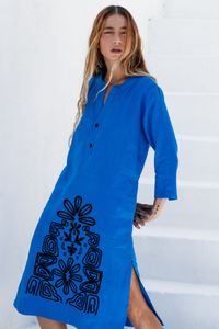 Vestido de Linho Azul gola padre bordado