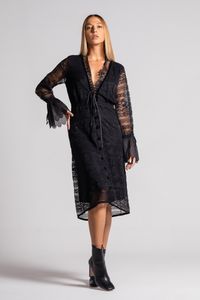 Vestido midi preto mix rendas passa fita