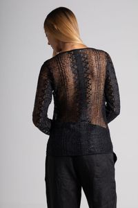 Blusa preta manga longa tule amassado