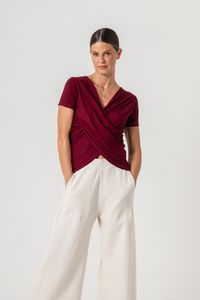 Blusa de Malha Vinho Decote Transpassado