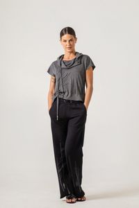 Blusa de Malha Cinza Gola Role