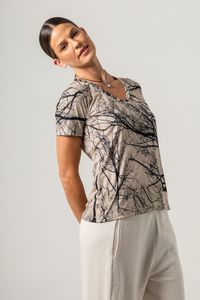 Blusa de Malha Baby look com bolso Galho Vari Escura