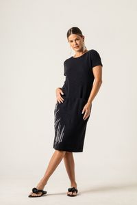 Vestido Curto de Malha Preto Estampa Ramos