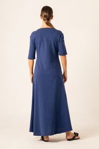 Vestido Longo de Malha Azul Bordado