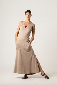Vestido Longo Off White com colar Vermelho