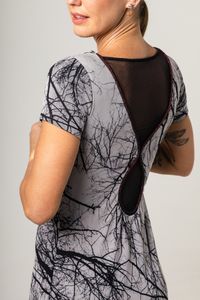 Vestido curto de tule Gota Costas Galho Vari Escura