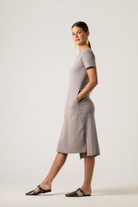 Vestido Curto de Malha Cinza Costa Costura Linha