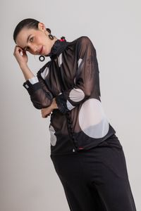 Camisa Tule Frufru Oval Invertido P&B  