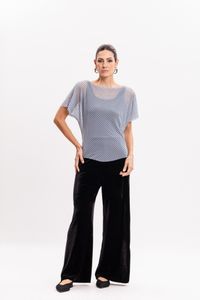 Blusa de Tule Azul Claro Poá com Decote Canoa