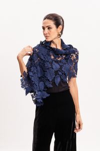Xale em Renda Azul Marinho Refilada