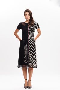 Vestido Curto em Tule Listras Zebrada