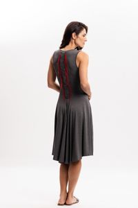 Vestido Cinza em Malha com Decote Transpassado