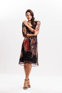 Vestido Curto em Tule Estampa Três Graças