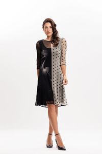 Vestido em Tule Estampa Grou Coroado com Poá