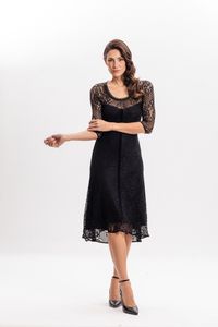 Vestido Curto em Renda Preta com Passa Fita