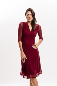Vestido em Tule Flocado Bordô com Decote V