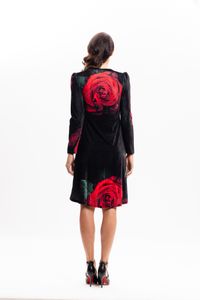 Vestido em Plush Estampado com Bolso Rosa Vermelha