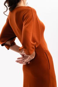 Vestido Longo em Malha Terracota com Manga Morcego