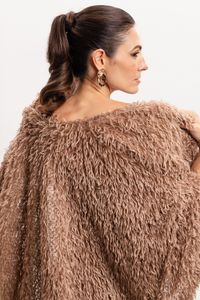 Poncho Felpudo Marrom