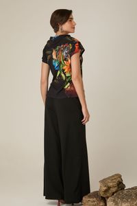 Blusa de Malha Floral Gola Rolê Estampa Elias Vanden Broeck 