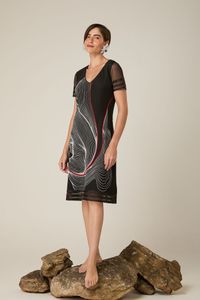 Vestido Curto de Tule Geométrico com Fita de Cetim