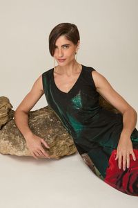 Vestido Longo de Tule Floral com Decote V Estampa Rosa
