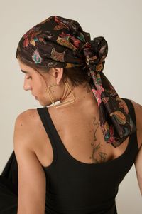 Echarpe Preta com Estampa Floral e Brilho