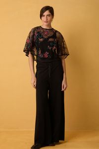 Bolero de Tule Preto com Bordado Floral Colorido