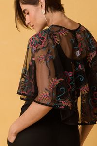 Bolero de Tule Preto com Bordado Floral Colorido