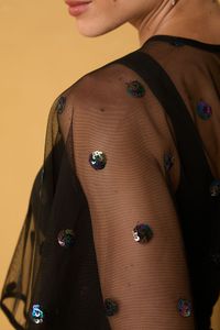 Bolero de Tule Preto com Lantejoulas