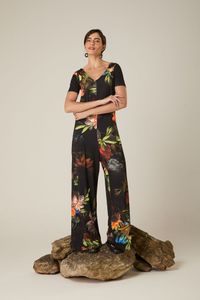 Macacão Longo de Malha Estampado Floral com Bolsos